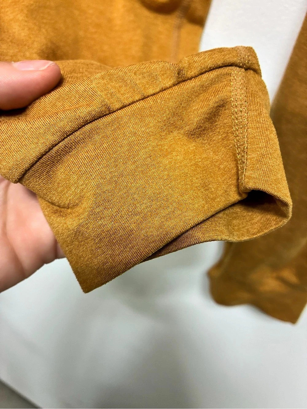 Vuori Performance Jogger Pants in Orange Small - Picture 8 of 9